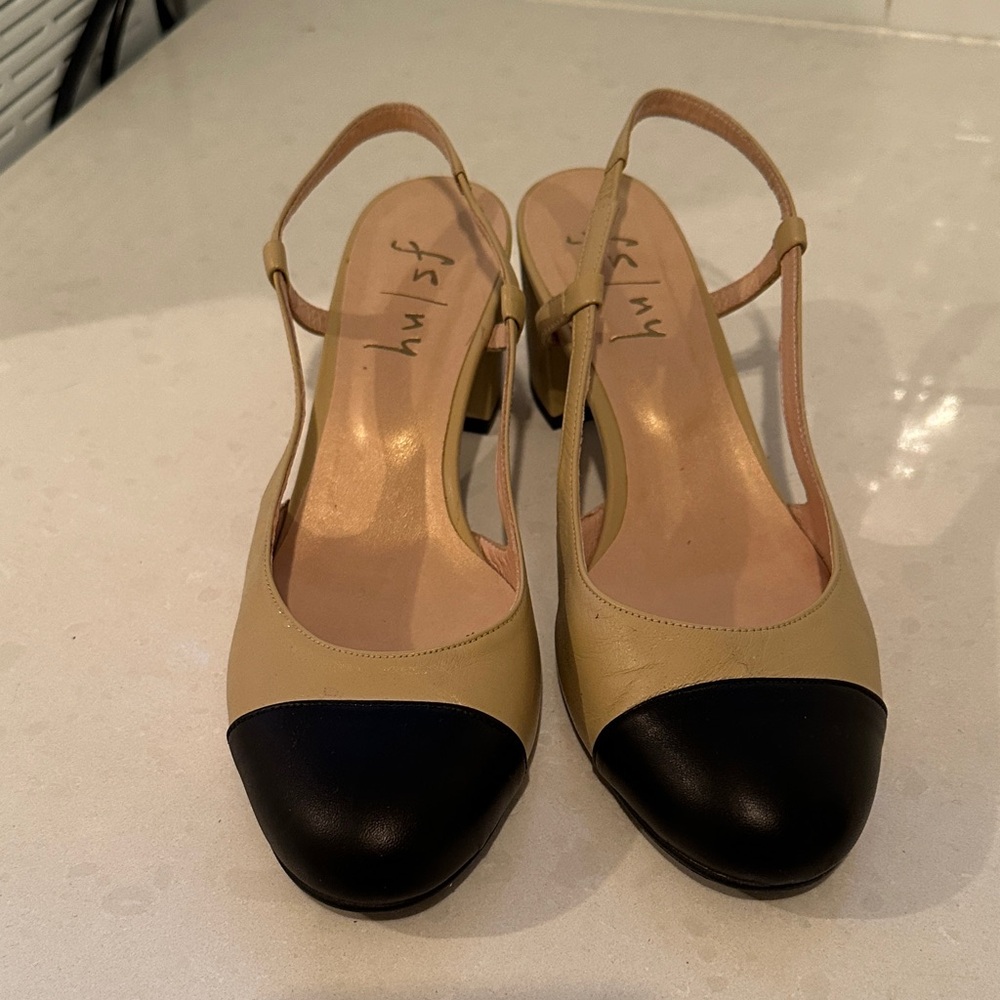 Women's Tan and Black Slingbacks